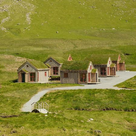 Mulafossur Cottages By Famous Waterfall In Gasadalur Exterior foto