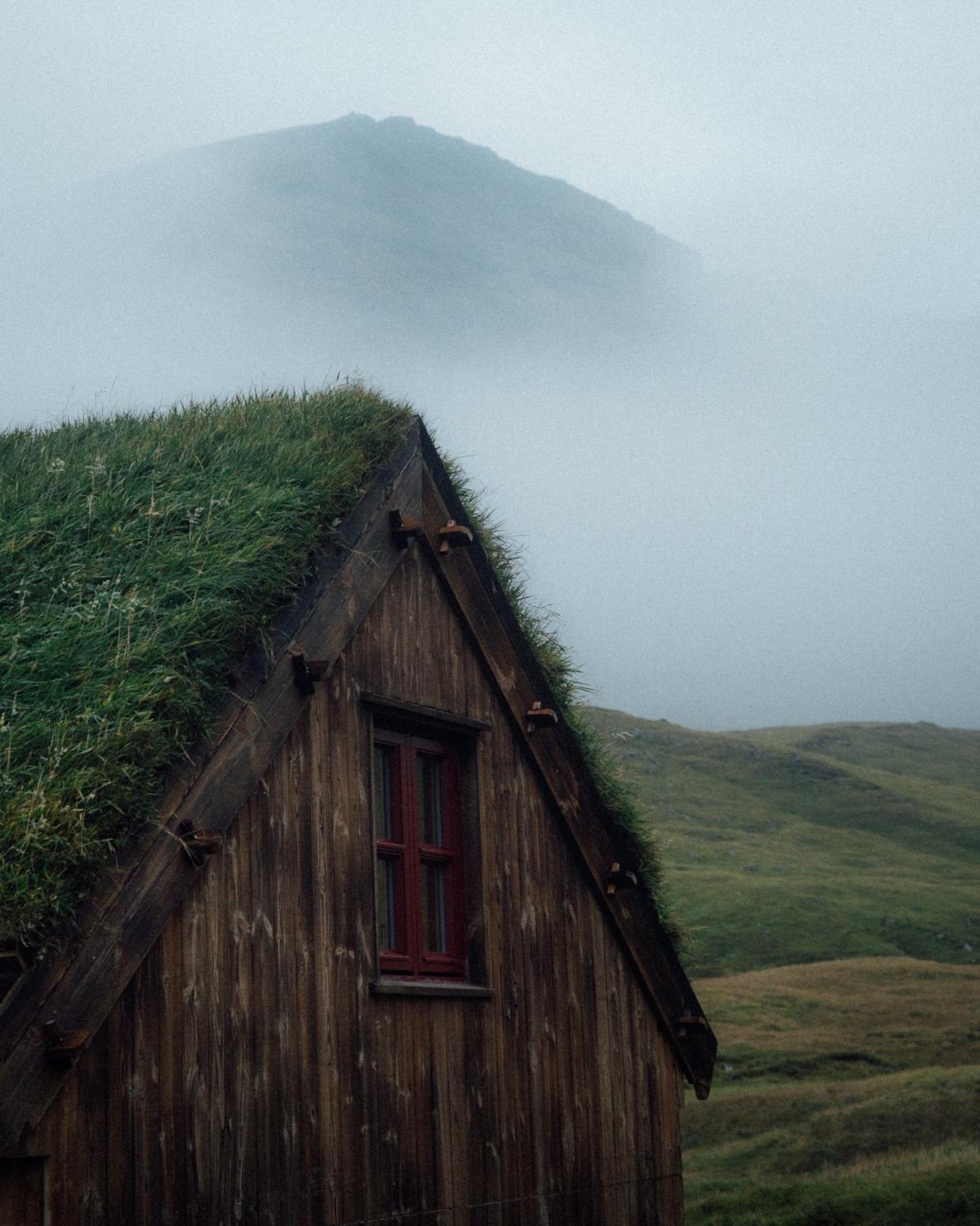 Mulafossur Cottages By Famous Waterfall In Gasadalur Exterior foto