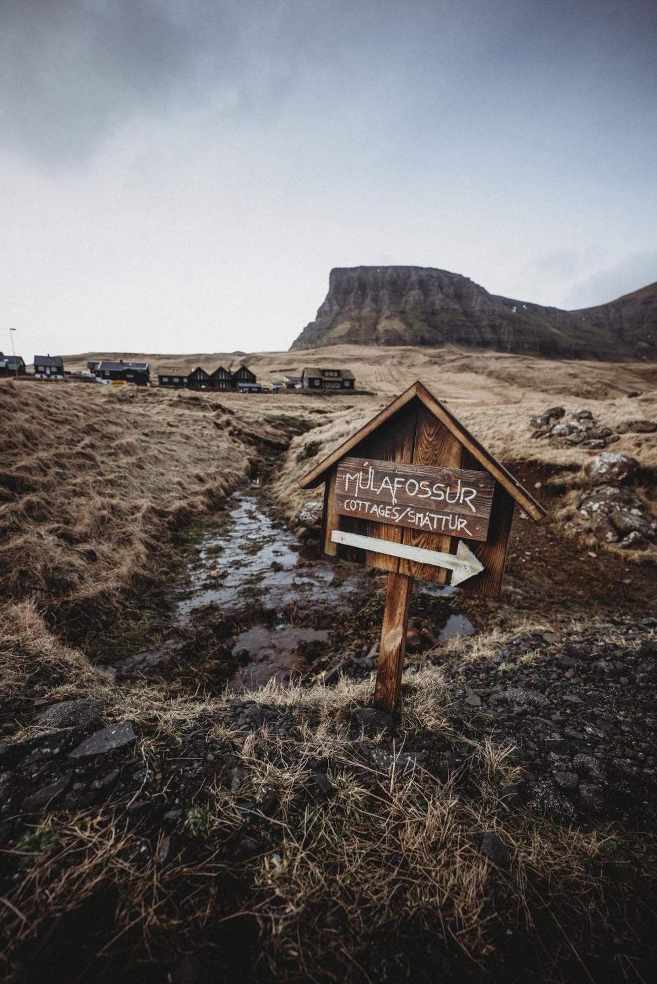 Mulafossur Cottages By Famous Waterfall In Gasadalur Exterior foto