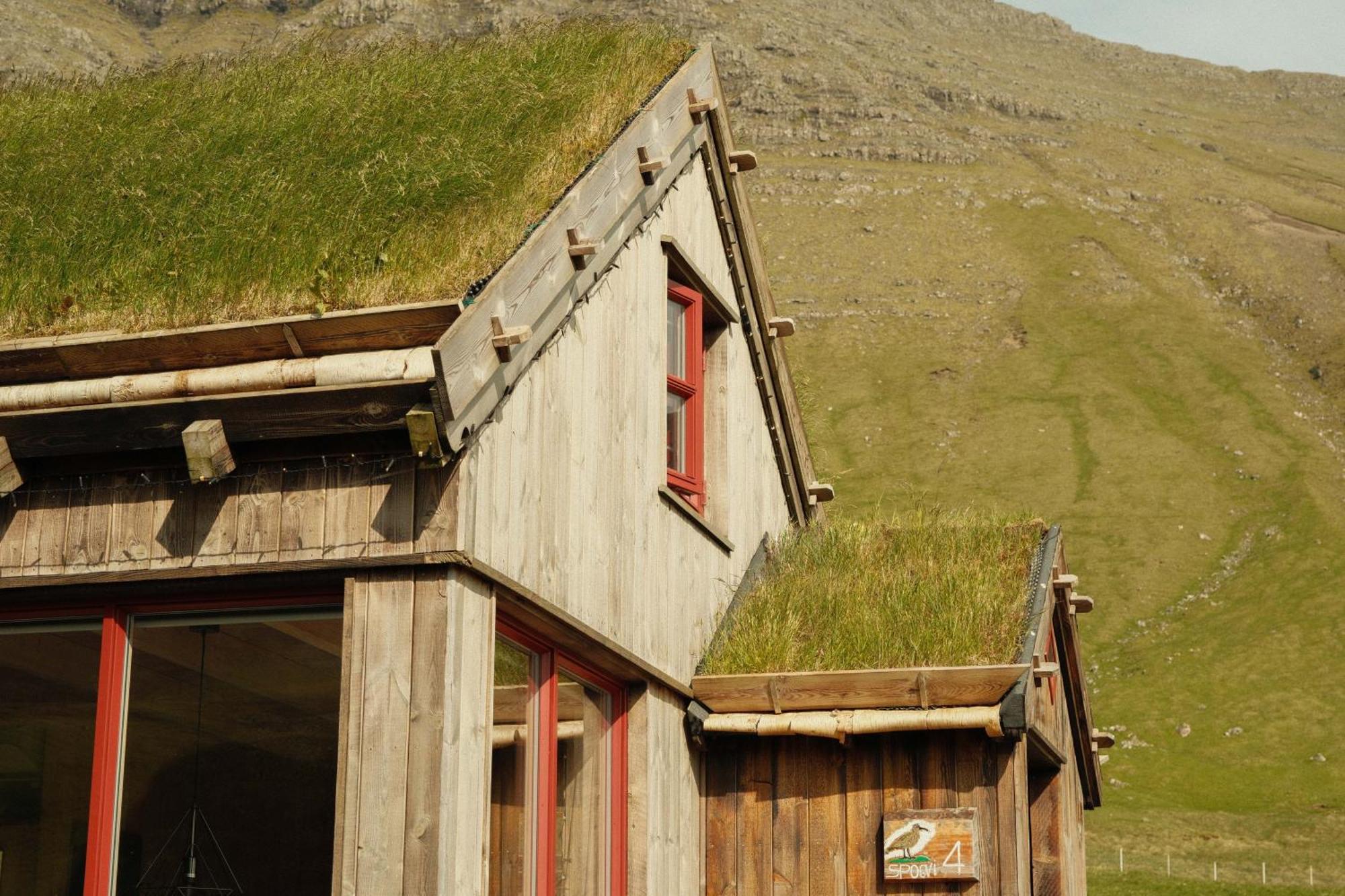 Mulafossur Cottages By Famous Waterfall In Gasadalur Exterior foto